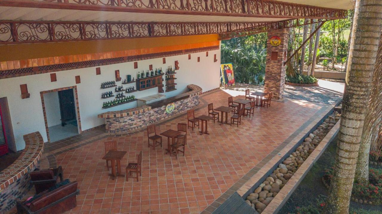 Hotel Hacienda Gualanday Apiay Exterior photo