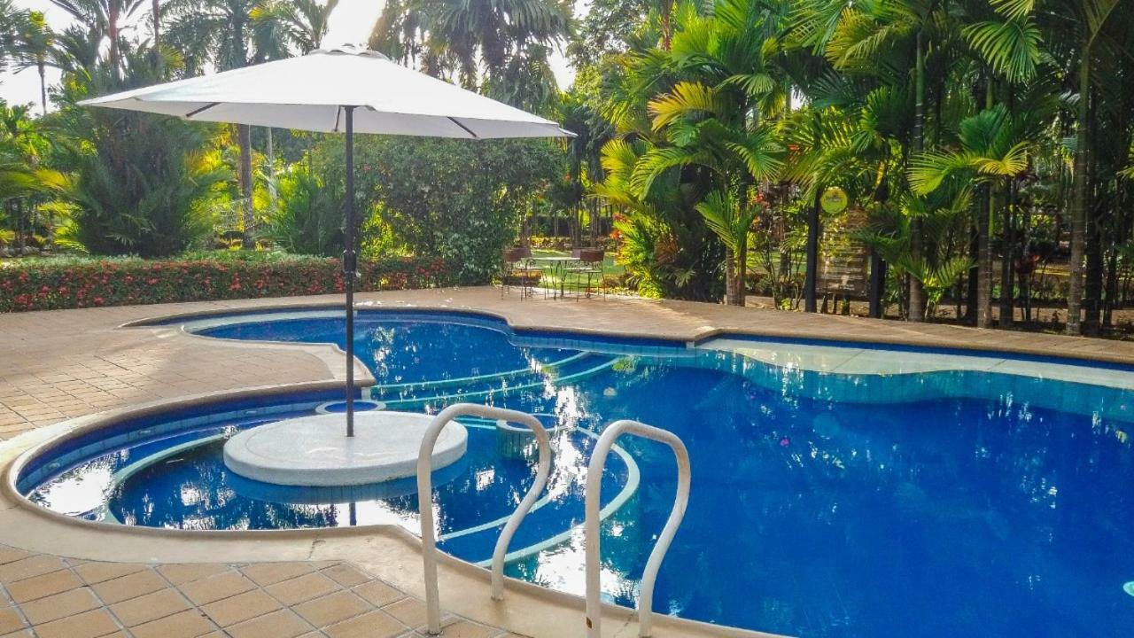 Hotel Hacienda Gualanday Apiay Exterior photo